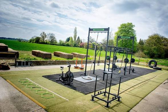 Hyrox Simulation: The Farm Gym — Hybrid Fitness Race